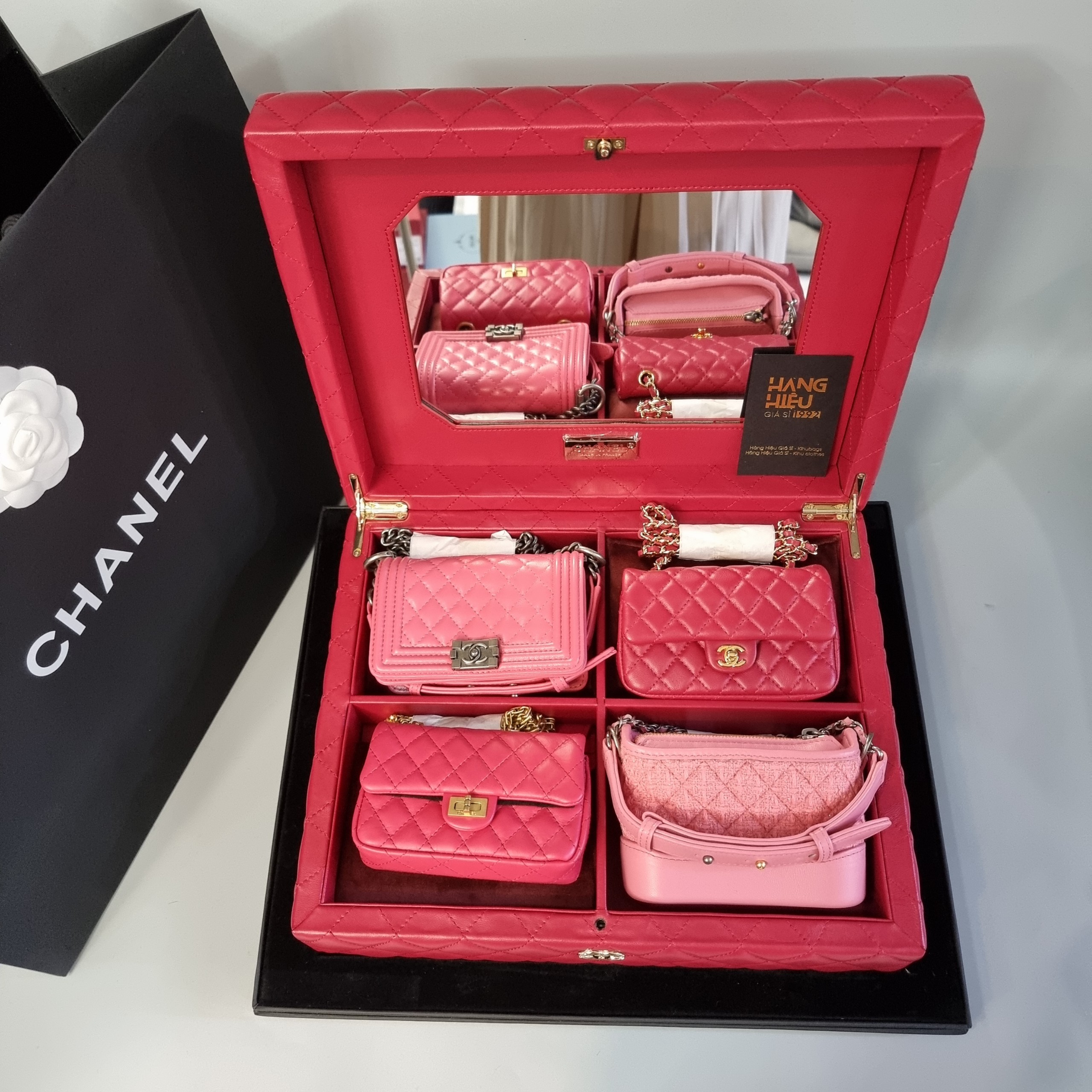 Túi Xách Chanel Small Classic Box with chain  Centimetvn