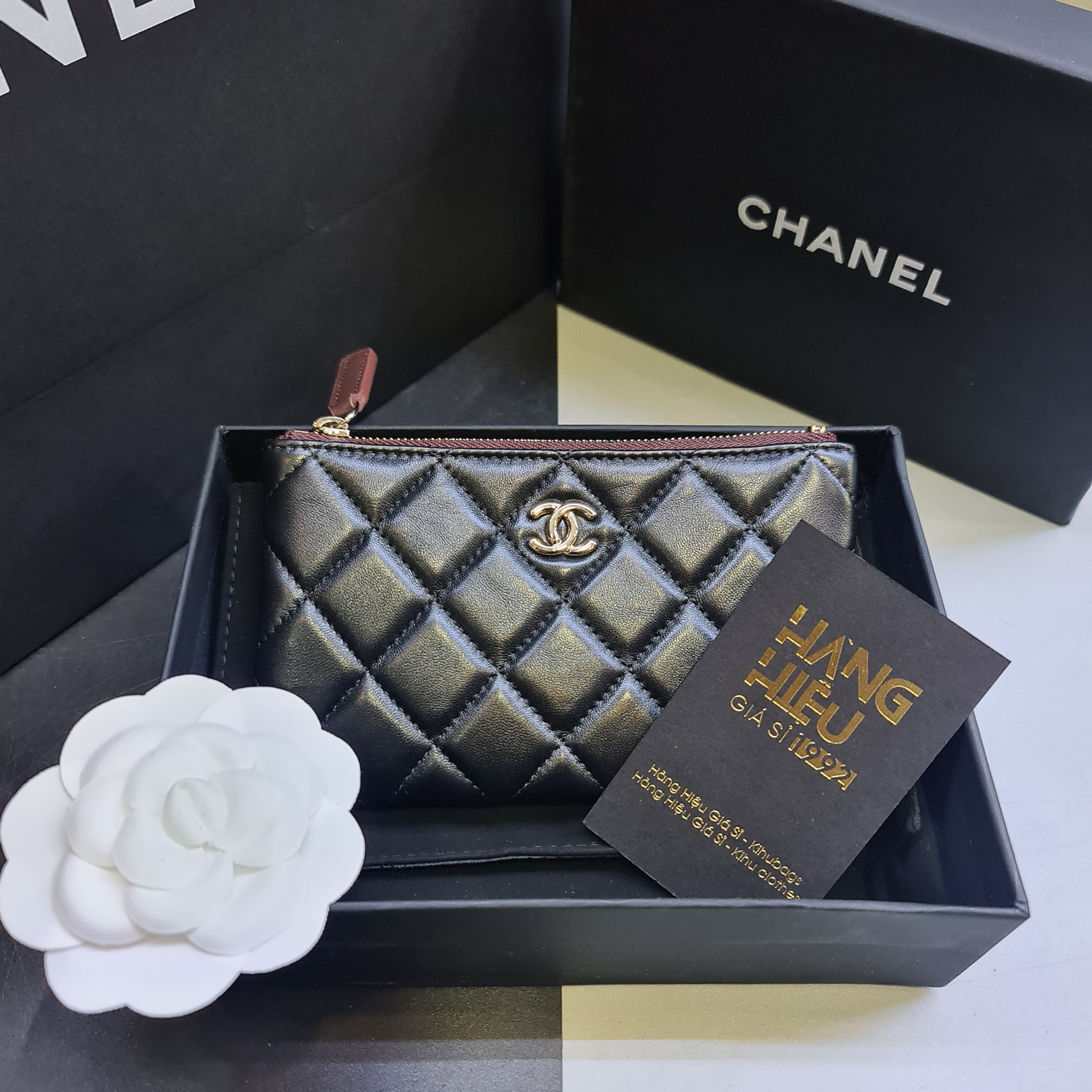 Chanel Silver Quilted Leather Vintage Clutch Bag Chanel  TLC