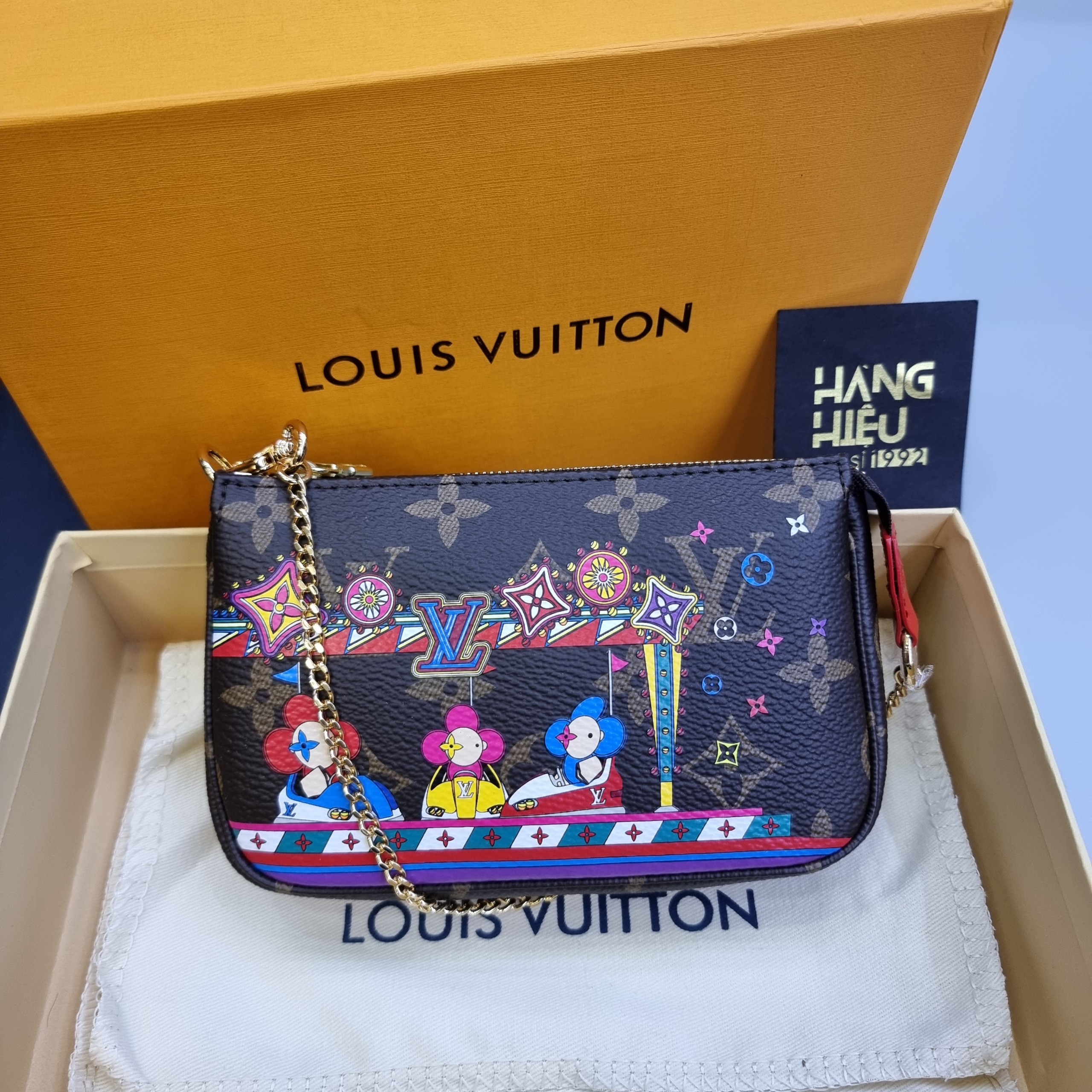 Louis Vuitton Mini Pochette Accessories Noel 2020  Tín đồ hàng hiệu