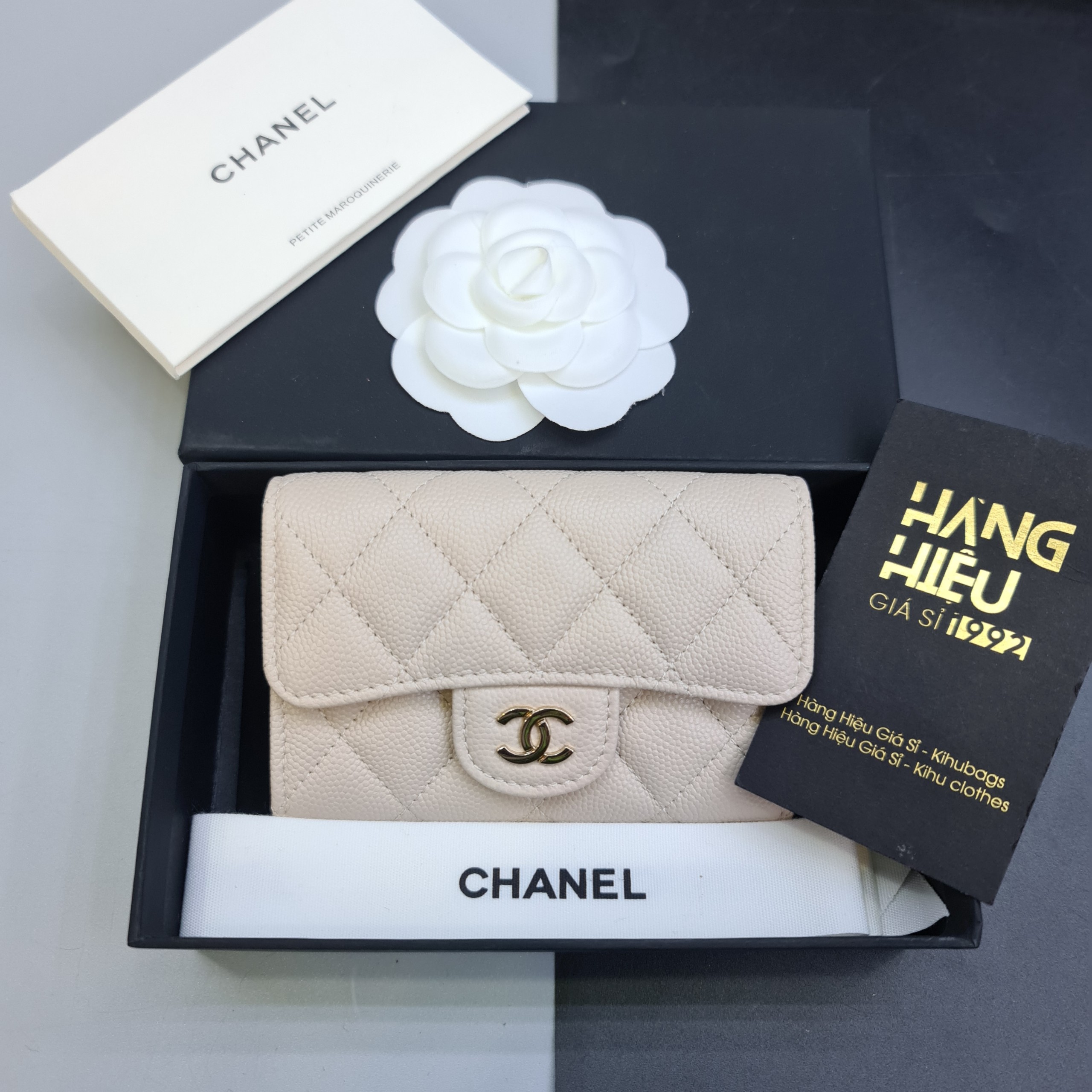 Chanel 20b Burgundy Classic mini card holder SHW Luxury Bags  Wallets on  Carousell
