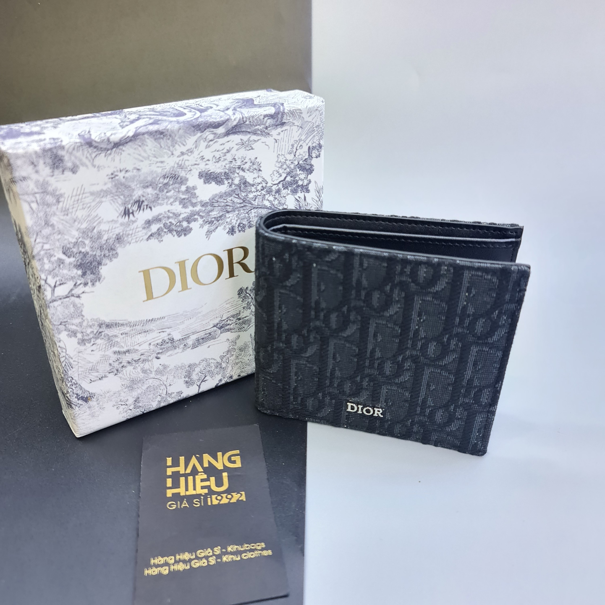 Dior Wallet Men for Sale in Glendale CA  OfferUp