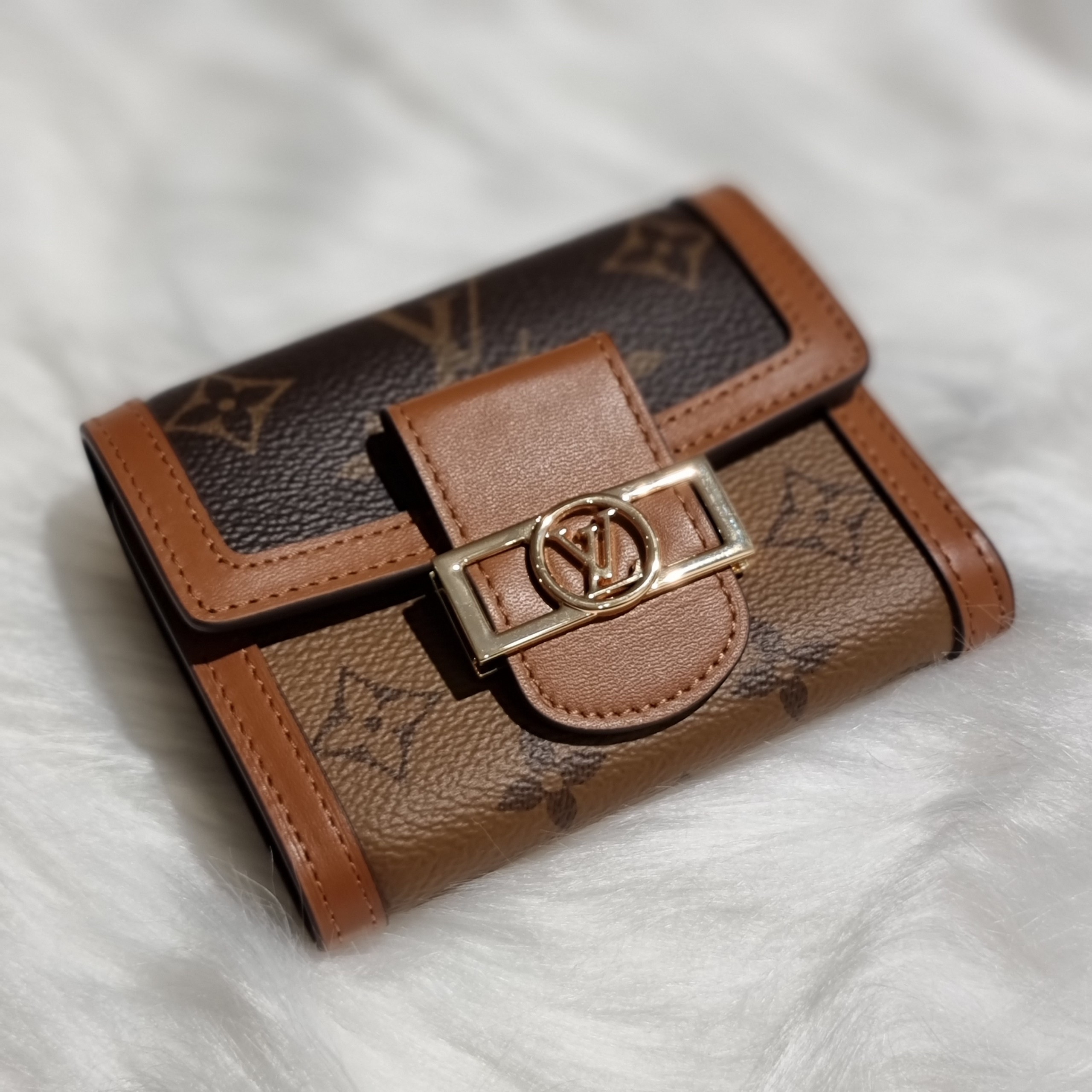 Ví LV Dauphine Compact Wallet